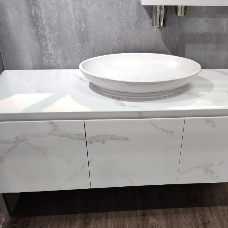 Vanités d'armoires de cuisine et de salle de bain fabriquées par une feuille de marbre à surface solide