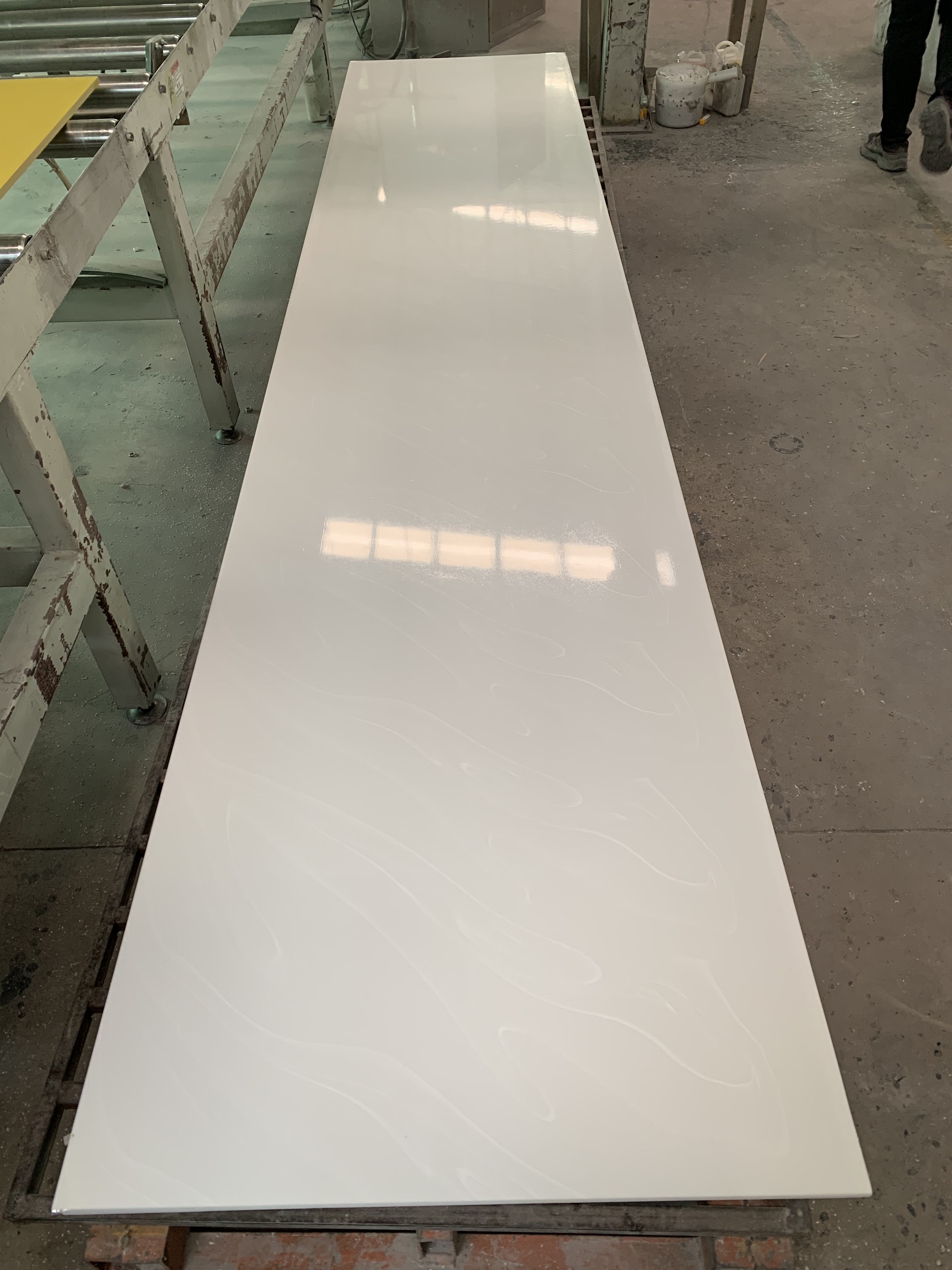 Hanex 6-30mm Épaisseur Durable Bon Prix Grossiste Solid Surface Vanity Top